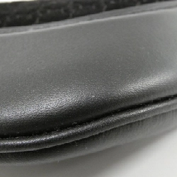 Túi xách vai GUCCI B 834981 AAEE7 609031