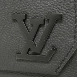 Túi đeo chéo Louis Vuitton LV Aerogram Pilot M23736 615044