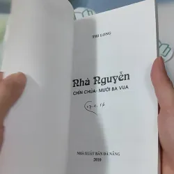 Nhà Nguyễn Chín Chúa Mười Ba Vua - Thi Long 970255