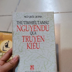 18 cuốn sách về Truyện Kiều của Nguyễn Du 444677