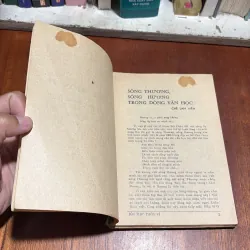 II Tựa sách: Bài Thơ Thôn Vĩ _ Thơ Viết Về Huế Trước 1945 - Nhiều tác giả nổi tiếng - 1987 433359