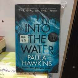 Into the water - Paula Hawkins