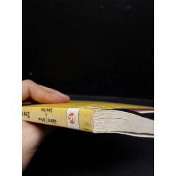 Trở thành triệu phú tuổi teen mới 80% bẩn bìa, ố nhẹ 2009 HCM1410 Kimberly S.Burleson - Robyn Collins VĂN HỌC 917380