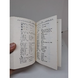 Từ điển Hán Việt giáo sư Lê Đức Niệm 1999 với 80% bị ố khổ nhỏ HCM.ANTQ1409 912269