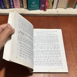 II Sức Khoẻ: Xoa Bóp Bấm Huyệt _ Trị Bệnh Đau Lưng - Kỳ Anh - 2007 927670