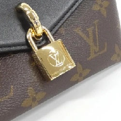 Túi xách vai Louis Vuitton Monogram Padlock On Strap M80559 - Hàng hiệu Chính hãng 776517