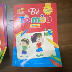 Sách tô màu, có quyển 1-2 trang bị tô rồi.