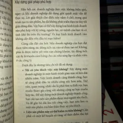 Ngựa lùn giữa đàn kỳ lân - Sahil Lavingia 778971