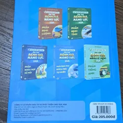 Luyện đề thực chiến Đánh giá năng lực HSA phần khoa học 702968