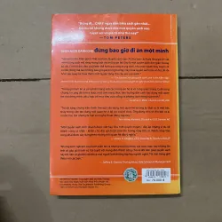 Đừng bao giờ đi ăn một mình 1019708