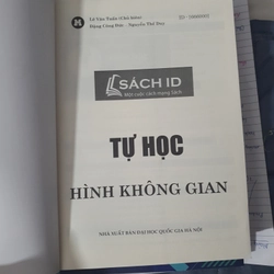 Sách Toán tự học Hình Không Gian chưa cào mã sách ID học trên moon còn nguyên 100% 353526