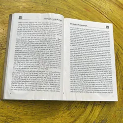 TRIỀU NGUYỄN VÀ LỊCH SỬ CỦA CHÚNG TA nhiều tác giả 689632