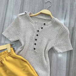 Áo Len Tăm Be + Quần Short Vàng (Vintage) 1022723