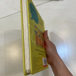 NGOẠI VĂN tiếng anh trẻ em : PLAYTIME WITH TED with BIG FLAPS for little hand - Bloomsbury 1027800