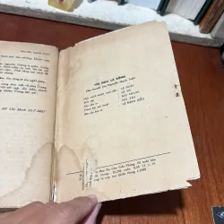 II Tiểu Thuyết: Yêu Như Là Sống - Nguyễn Mạnh Tuấn - 1988 781596