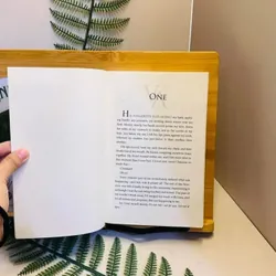 [Sách tiếng Anh 2hand] Like new 90% - SHADOW KISS - Richelle Mead 557165