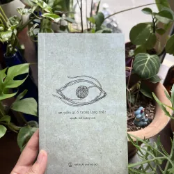 Tập thơ 'em giấu gì ở trong lòng thế?' - Nguyễn Thế Hoàng Linh