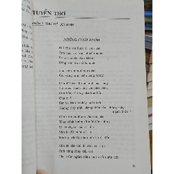 Nhà văn trong nhà trường: Hoàng Trung Thông - Bích Hà 702651