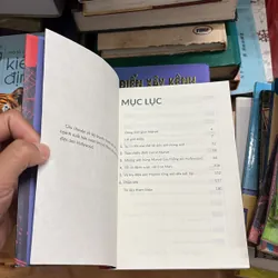 II Sách Kỹ Năng: Bí Mật Phía Sau Đế Chế Marvel Studios - Charlie Wetzel, Stephanie Wetzel 698402