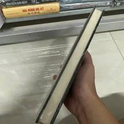 Mê cung Thần Nông (Pan's Labyrinth) - Guillermo del Toro (Bìa cứng) 698140