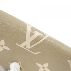 Ví Louis Vuitton hai màu Monogram Empreinte Portefeuille Sarah M81049 622800