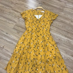 Đầm Adore Dress size S màu vàng đất