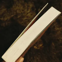 Đỏ trỗi dậy 701943