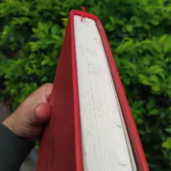 Bản đồ và vùng đất tiểu thuyết của Michel Houellebecq 960774