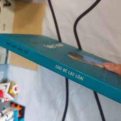 CHÚ BÉ LẠC LOÀI 493437