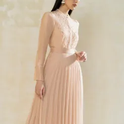 Tiểu thư yêu kiều - White Ant 608052