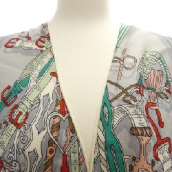 Khăn choàng HERMES Triangle Jean - Hàng hiệu Chính hãng 832226