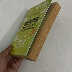Miễn phí tương lai của một mức giá cách mạng - Chris Anderson 504776