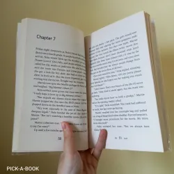 [Ngoại văn] Tiểu thuyết Tiếng Anh Thiếu niên In And Out - Claudia Gabel 928001