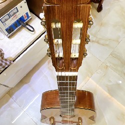 Đàn guitar Classic