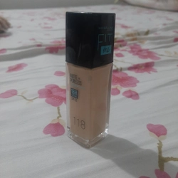 Kem nền Maybelline Fit me 16h - 118 new 80% 