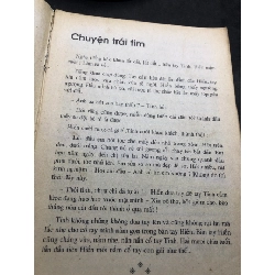 Chiếc khắn màu tím mới 50% ố nặng rách gáy rách trang cuối có dấu mộc và viết nhẹ trang đầu 1995 Huỳnh Thảng HPB0906 SÁCH VĂN HỌC 914661