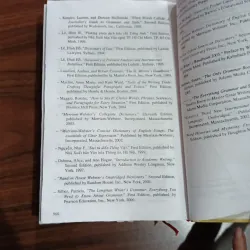 Cẩm nang sử dụng từ và cụm từ anh ngữ 760286