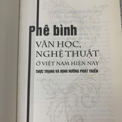 PHÊ BÌNH VĂN HỌC NGHỆ THUẬT Ở VIỆT NAM HIỆN NAY 538421