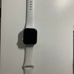 Đồng hồ Apple watch sr5 44 còn dùng tốt