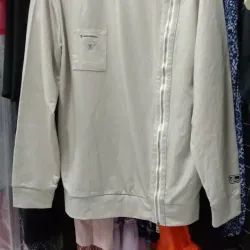 Áo khoát size M giá 20k 568895