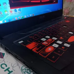 ASUS TUF FX705GE i7 8750h 16gb ram gtx 1050ti 256gb nvme 689396