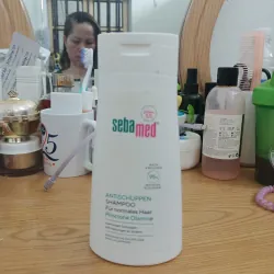 Dầu gội trị gàu-hàng Đức chính hãng. Dung tích 400ml