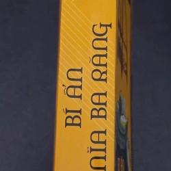 Bí ẩn Nĩa ba răng - Fred Vargas 331846