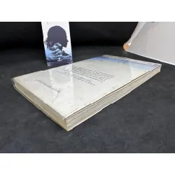 [Phiên Chợ Sách Cũ] Sóng, Hoa Pham - 2204, 2017 436577