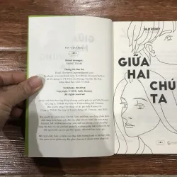 Giữa hai chúng ta - Sally Rooney (7) 761001