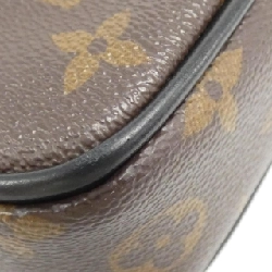 Túi đeo vai Louis Vuitton Monogram Macassar Christopher Wearable Wallet M69404 613825