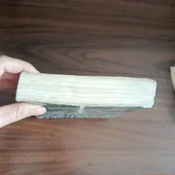 Bốn mùa trời và đất  934839