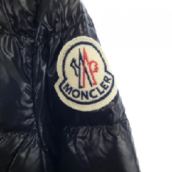 Áo khoác lông vũ MONCLER 640239