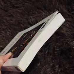 Văn học và cái ác 701866