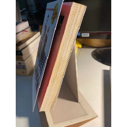NHẬT KÝ VÚ EM -Tác giả: Emma McLaughlin, Nicola Kraus -NXB Trẻ 2010- Bìa mềm -Khổ sách: 13x20cm-Số trang: 462 -sách lưu kho có ố nhẹ cạnh 475344